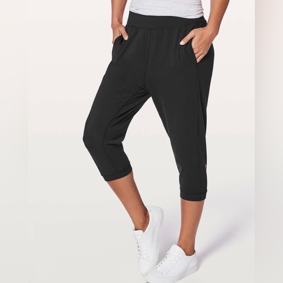 lululemon athletica Pants - Lululemon Rejuvenate Crop 18"